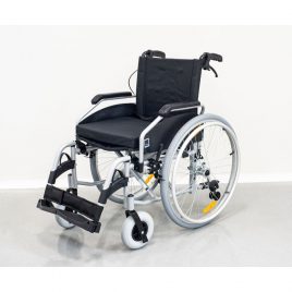 Universalaus tipo, aliuminio rėmo vežimėlis su stabdžiais palydovui